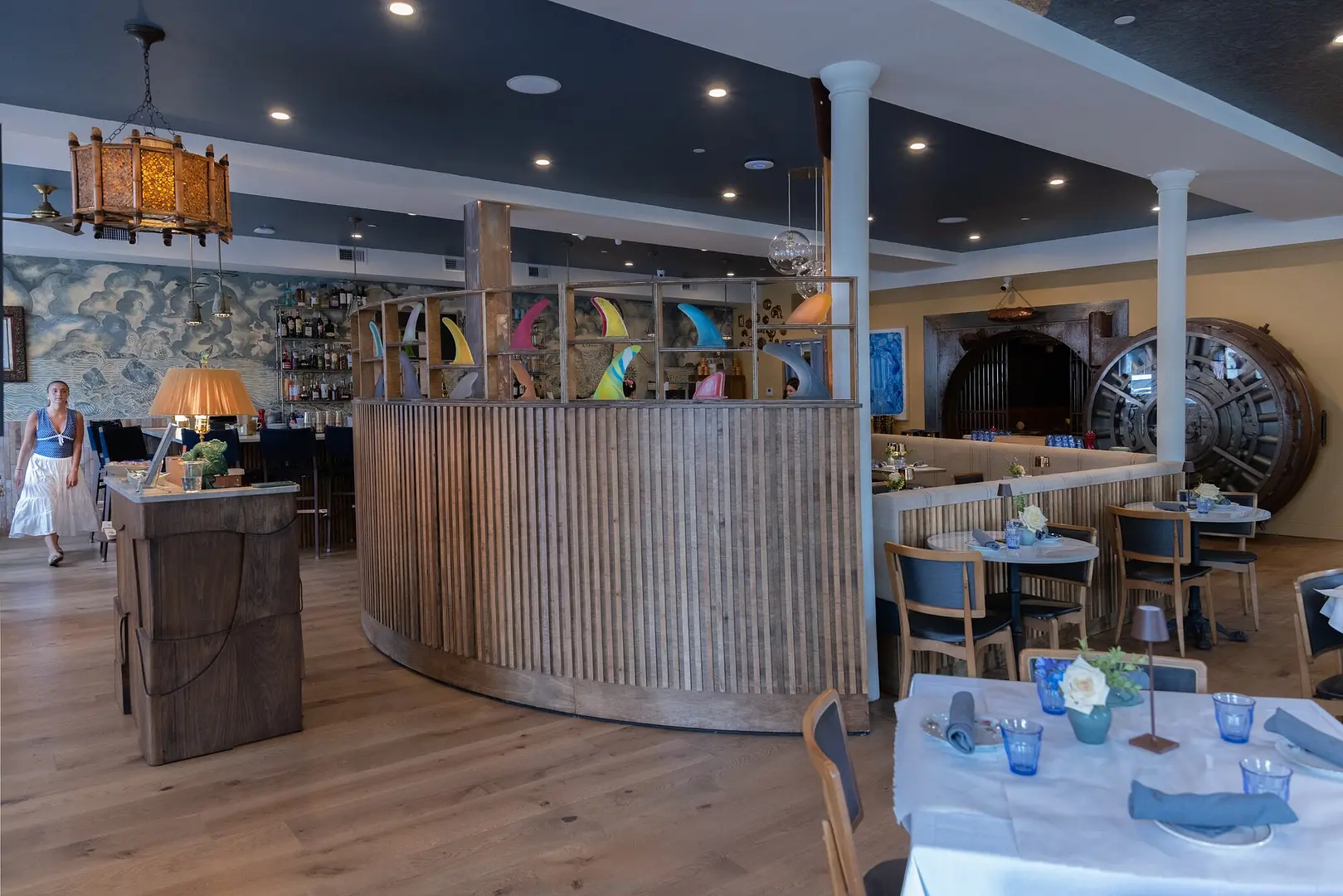 Center Seating Dining Room