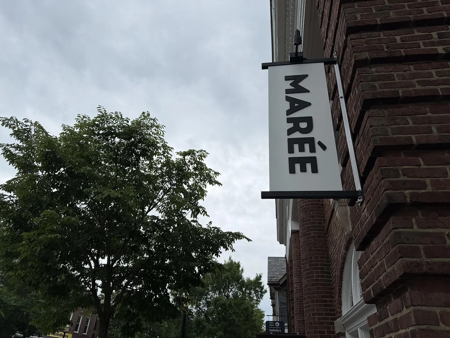 Gatherings at Marée